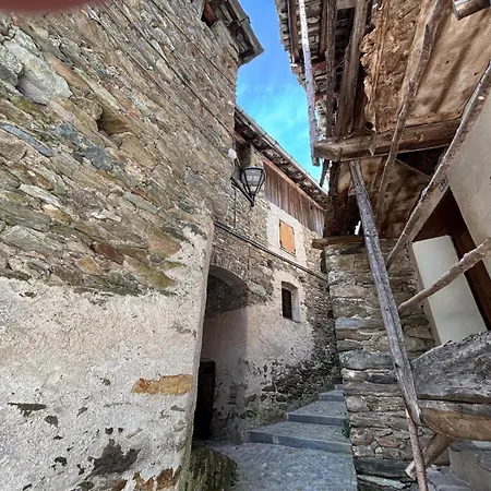 Riverside Rooms Emma For Young And Wild Spirits *