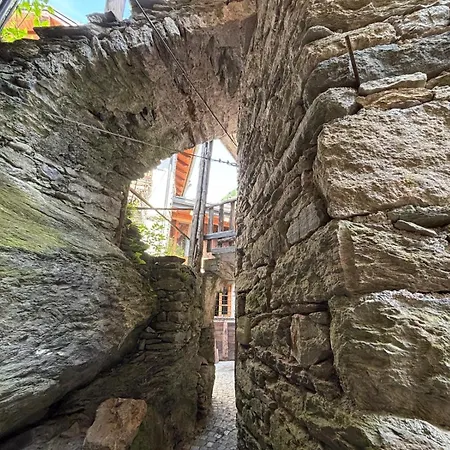 Riverside Rooms Emma For Young And Wild Spirits