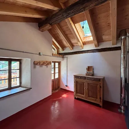 Riverside Rooms Emma For Young And Wild Spirits * Pontboset