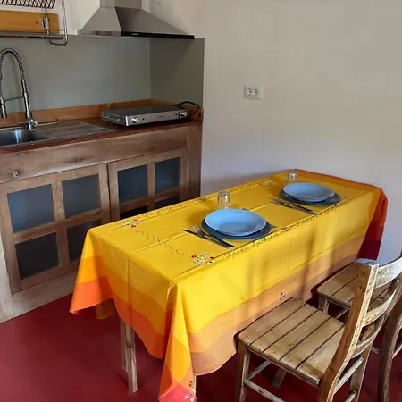 Riverside Rooms Emma For Young And Wild Spirits