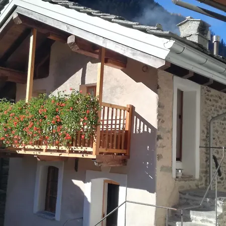 Riverside Rooms Emma For Young And Wild Spirits Pontboset